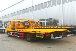 新荣区附近拖车救援搭电